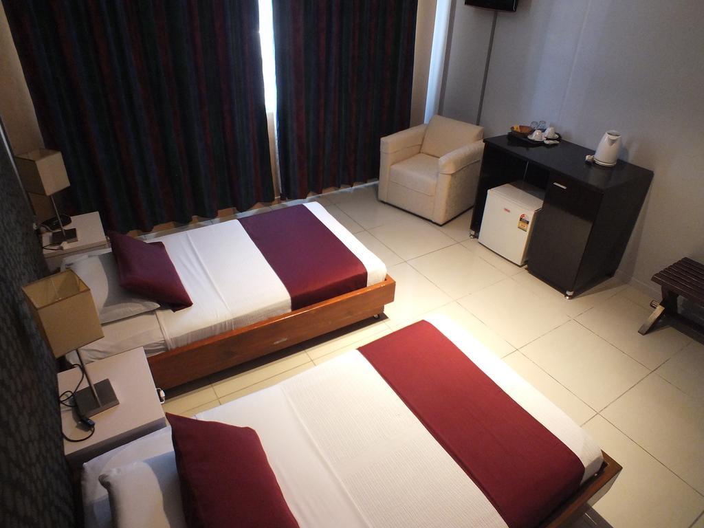 Hotel Olympic 维拉港 外观 照片