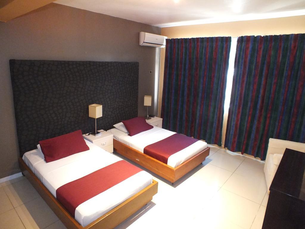 Hotel Olympic 维拉港 外观 照片
