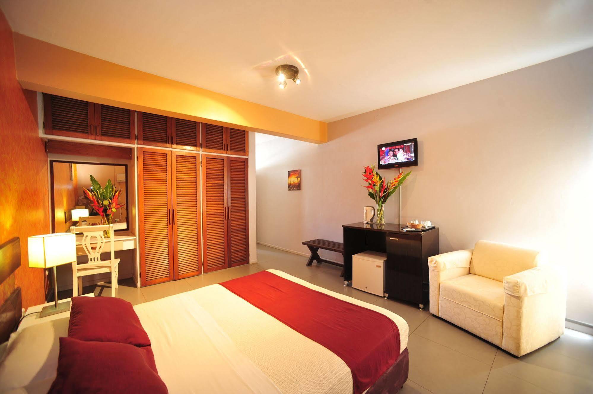 Hotel Olympic 维拉港 外观 照片