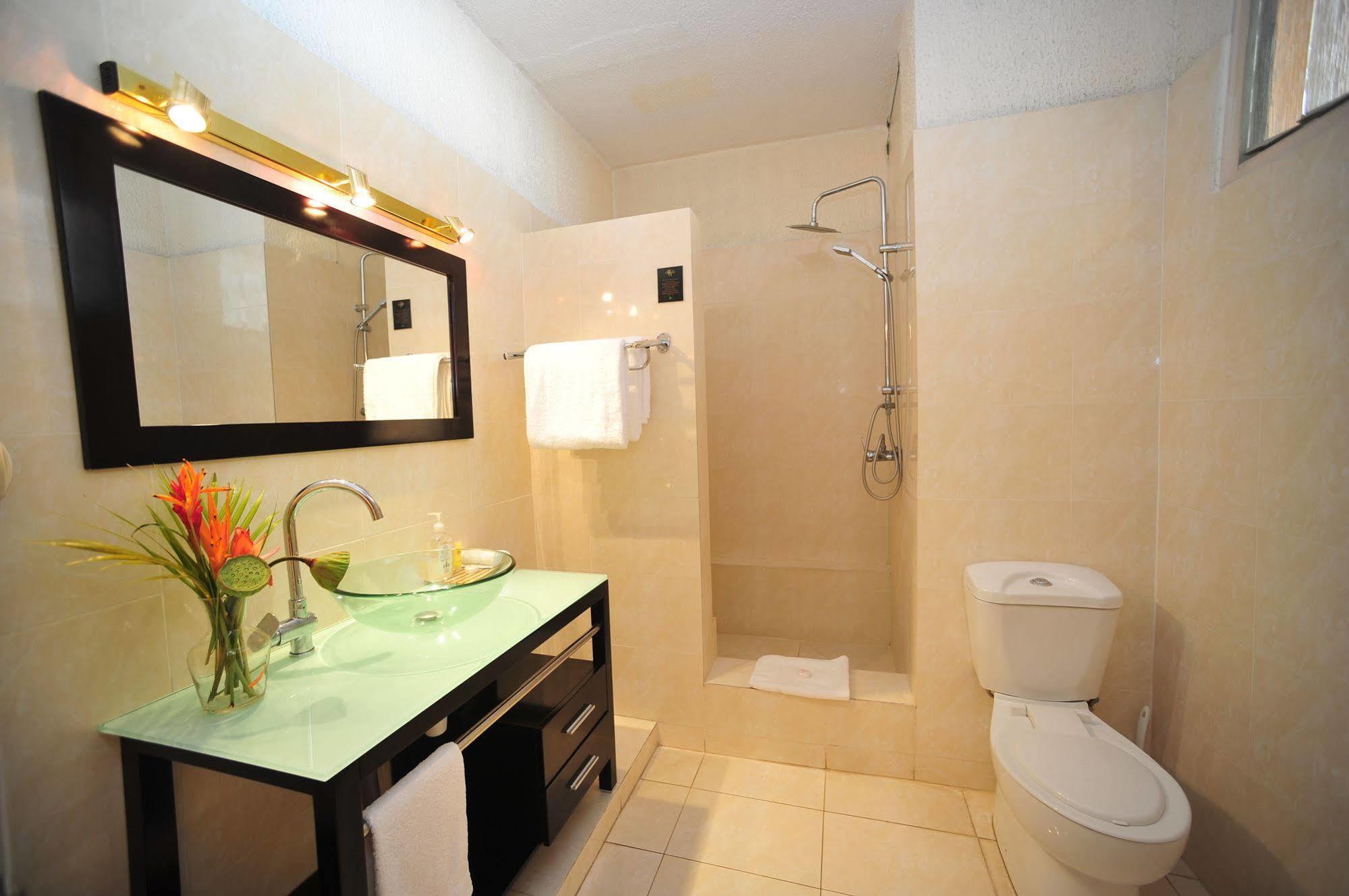 Hotel Olympic 维拉港 外观 照片